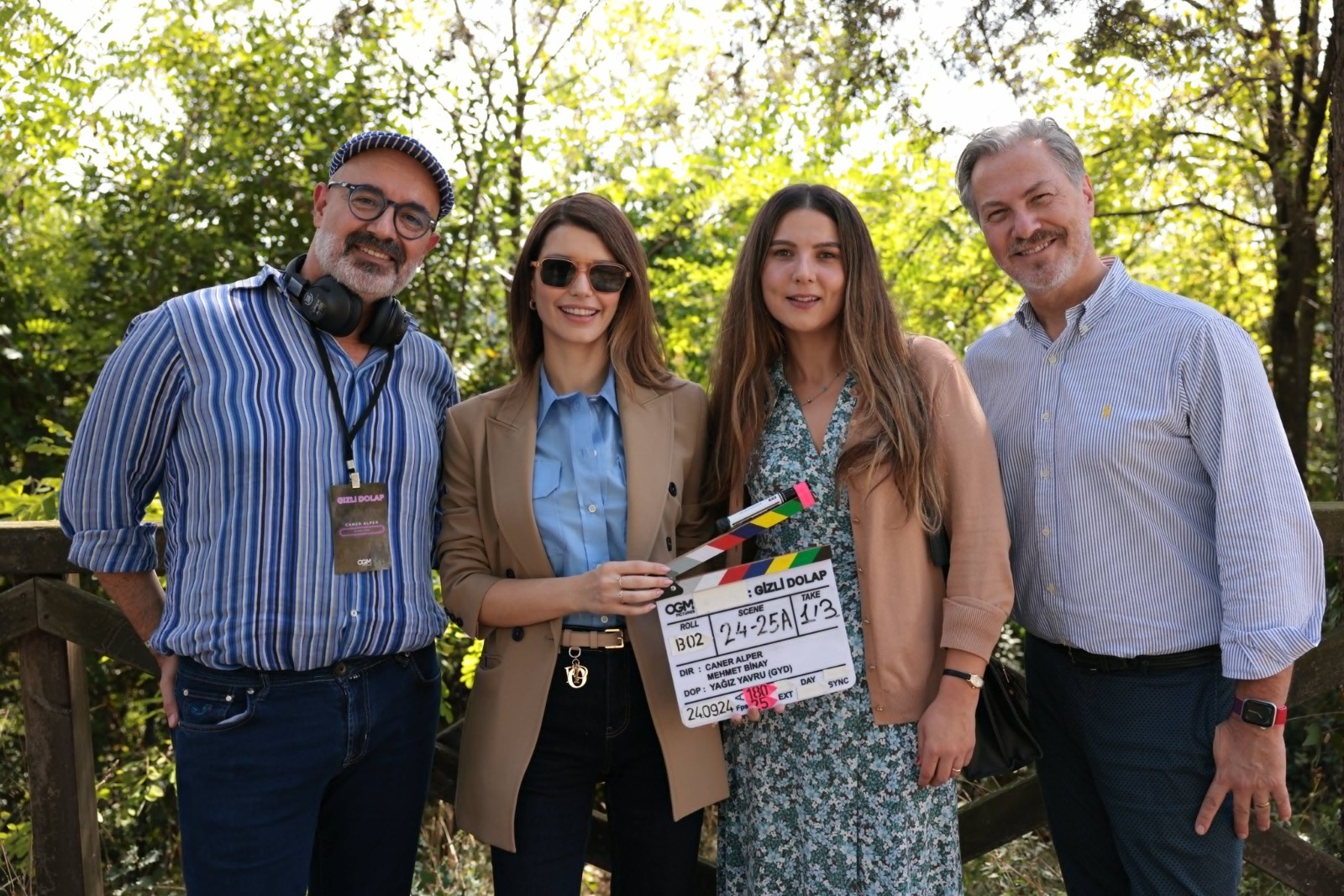 Beren Saat Gizli Profil 2