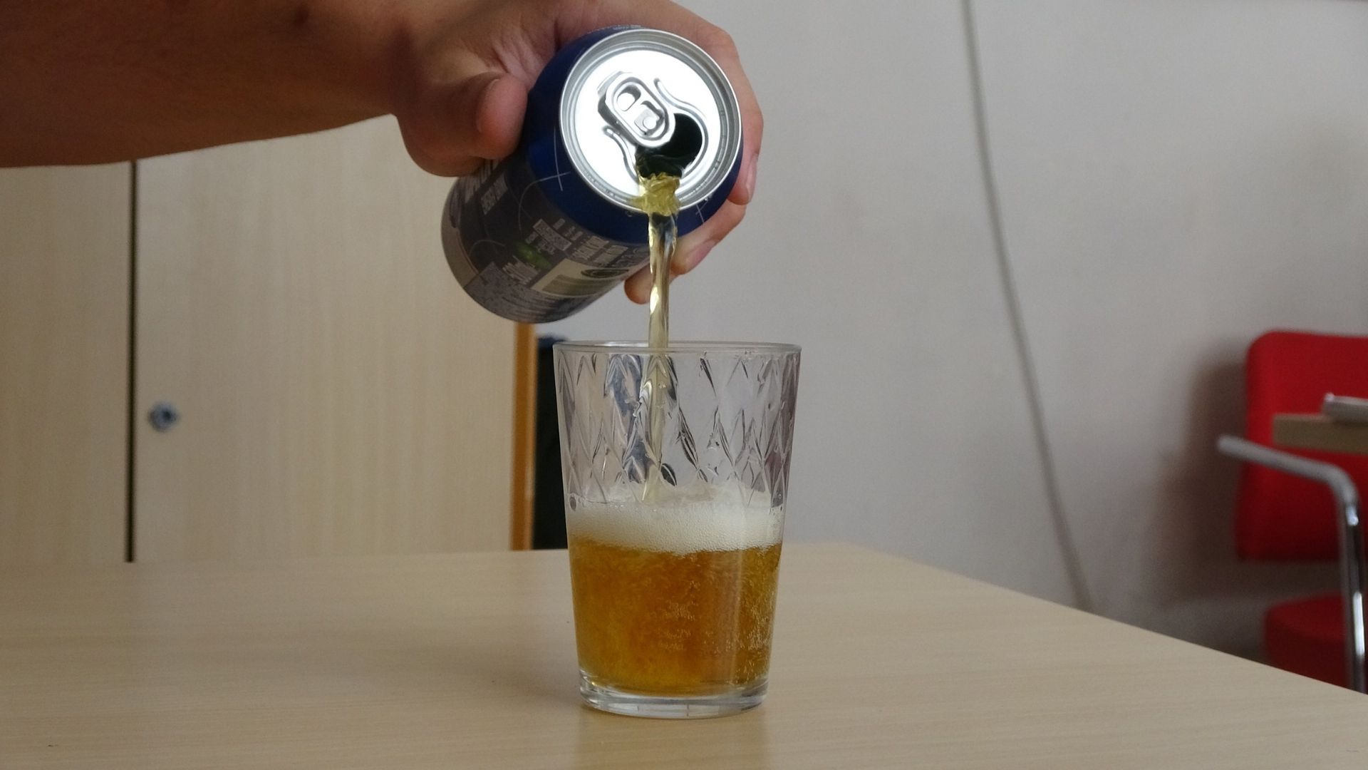 Çocuklarda Karaciğer Yağlanmasını Tetikleyen Gizli Tehlike Enerji Içecekleri Ve Fast Food (1)