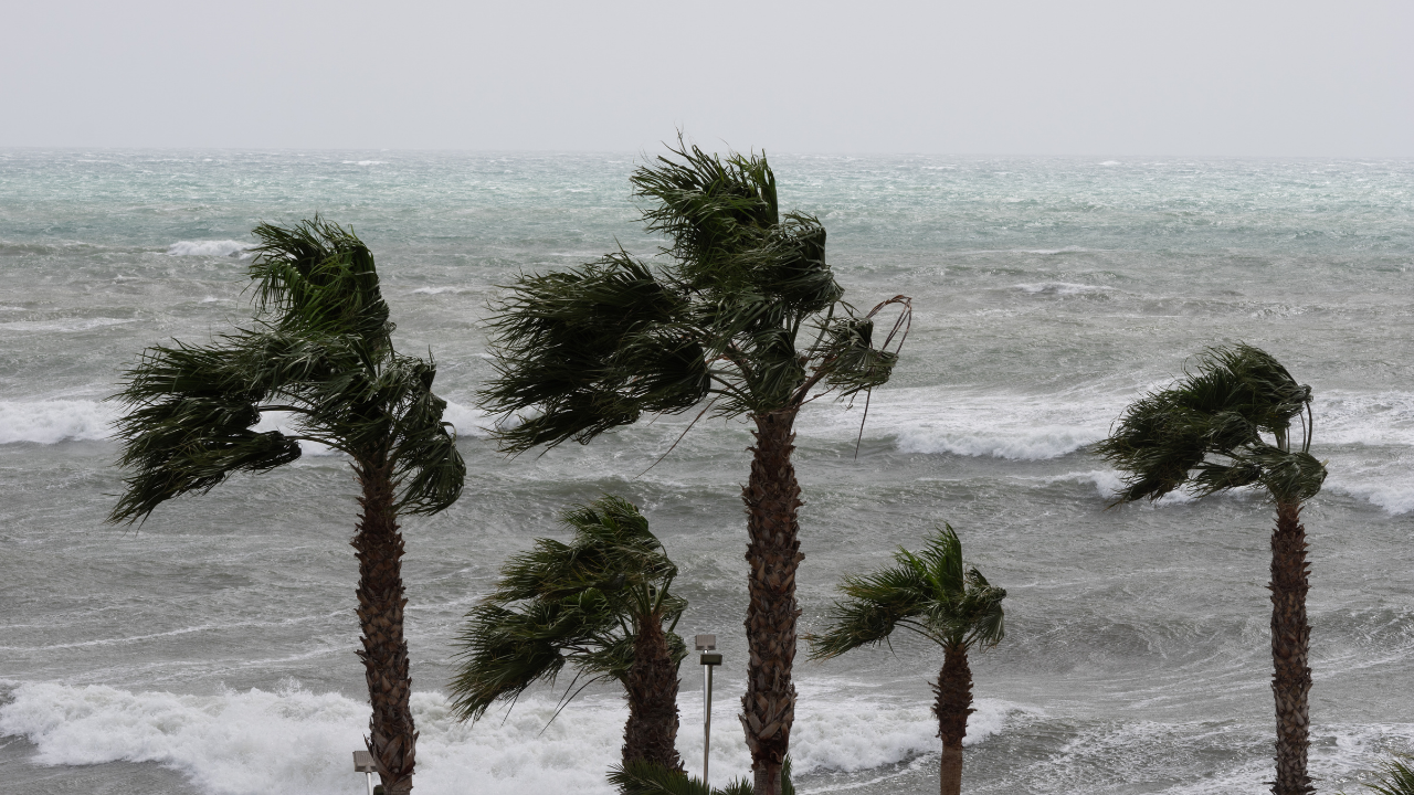 İzmir’de 3 Mayıs Pazar hava durumu: Fırtına, sağanak ve kar aynı gün etkili olacak