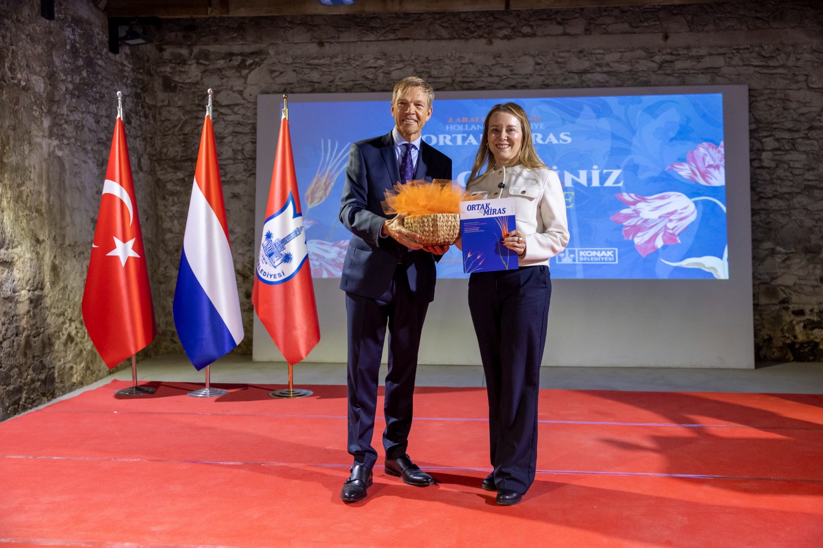 ‘Hollanda Ve Türkiye Ortak Miras’ Sergisi Açıldı (3)