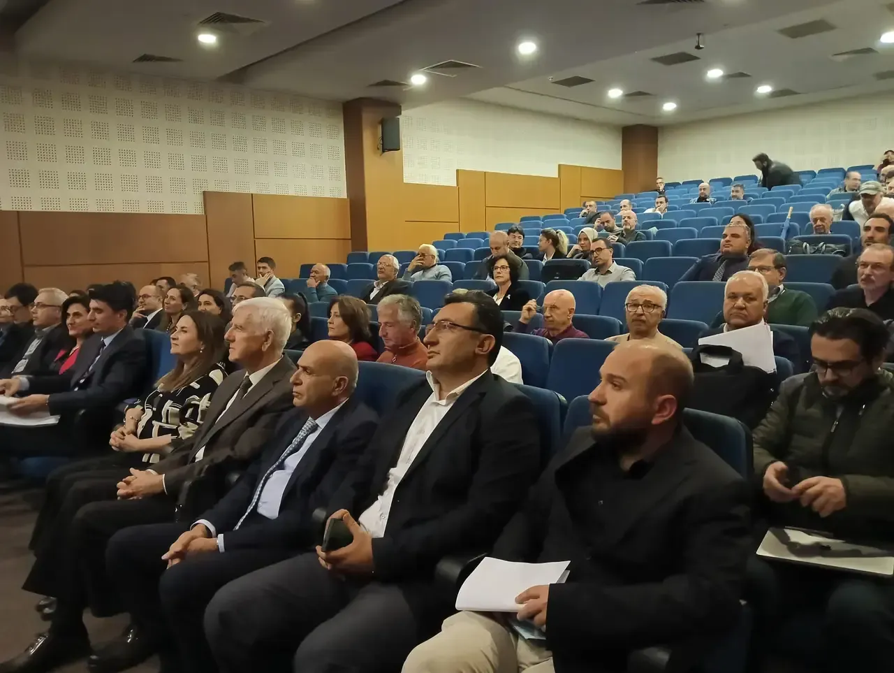 Izmirin Su Sorunlari Masaya Yatirildi Devlet Kurakligi Ongormemis 3