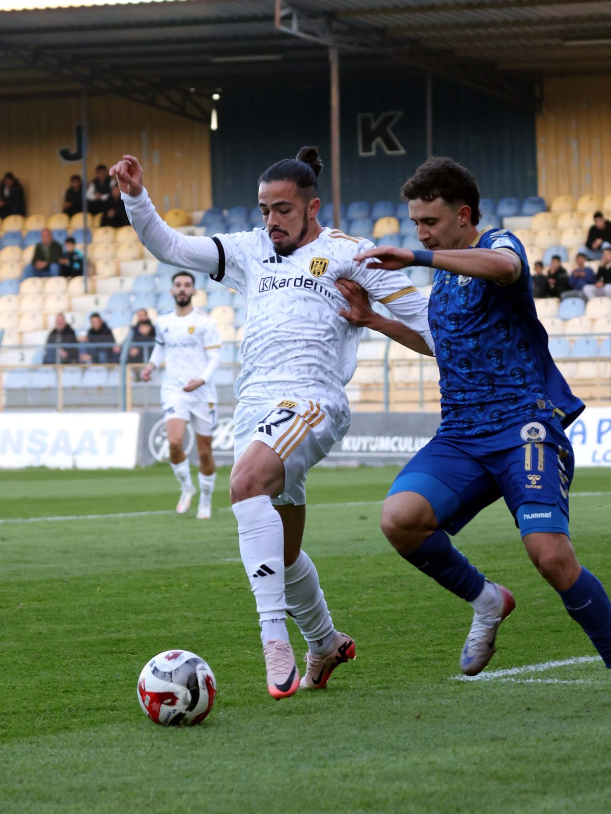 M E N E M E N F U T B O L K U L U B U A L I A G A F U T B O L 2 1060698 314780-1