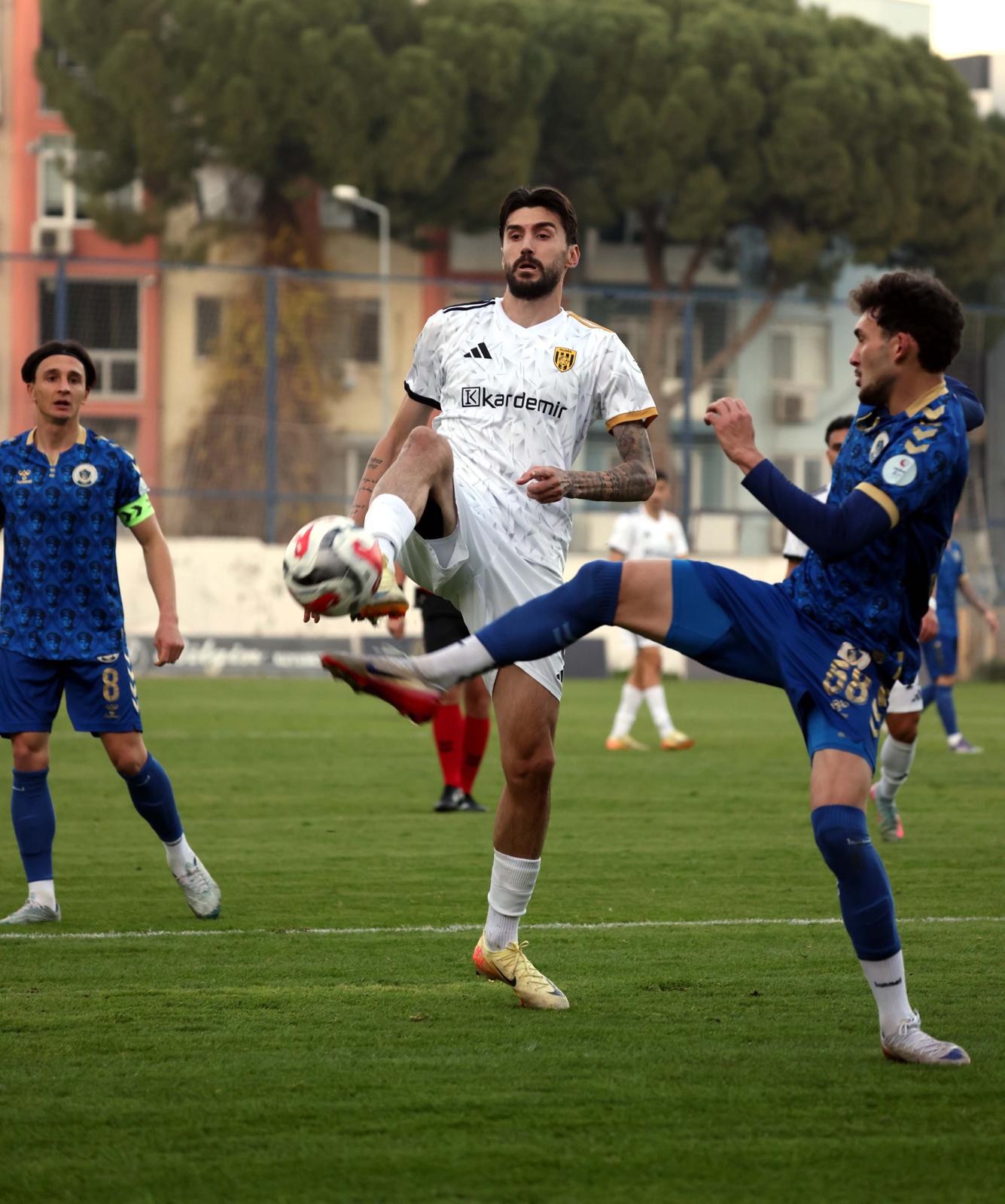 M E N E M E N F U T B O L K U L U B U A L I A G A F U T B O L 2 1060699 314780-1