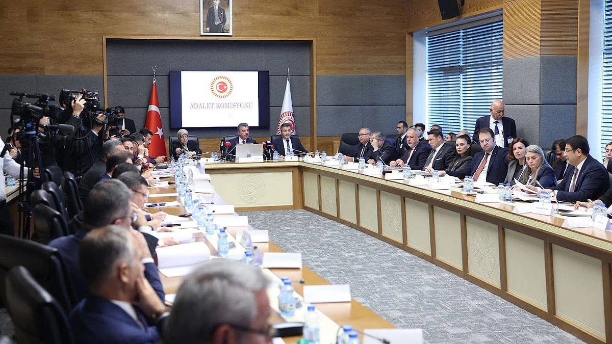 S 782Cfb6B723185311D4042C52999F501B8Fa2E06