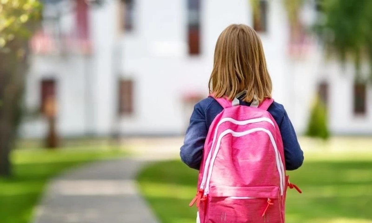 S 8Eddde624A589439A9F7E580E3347052D0D28779