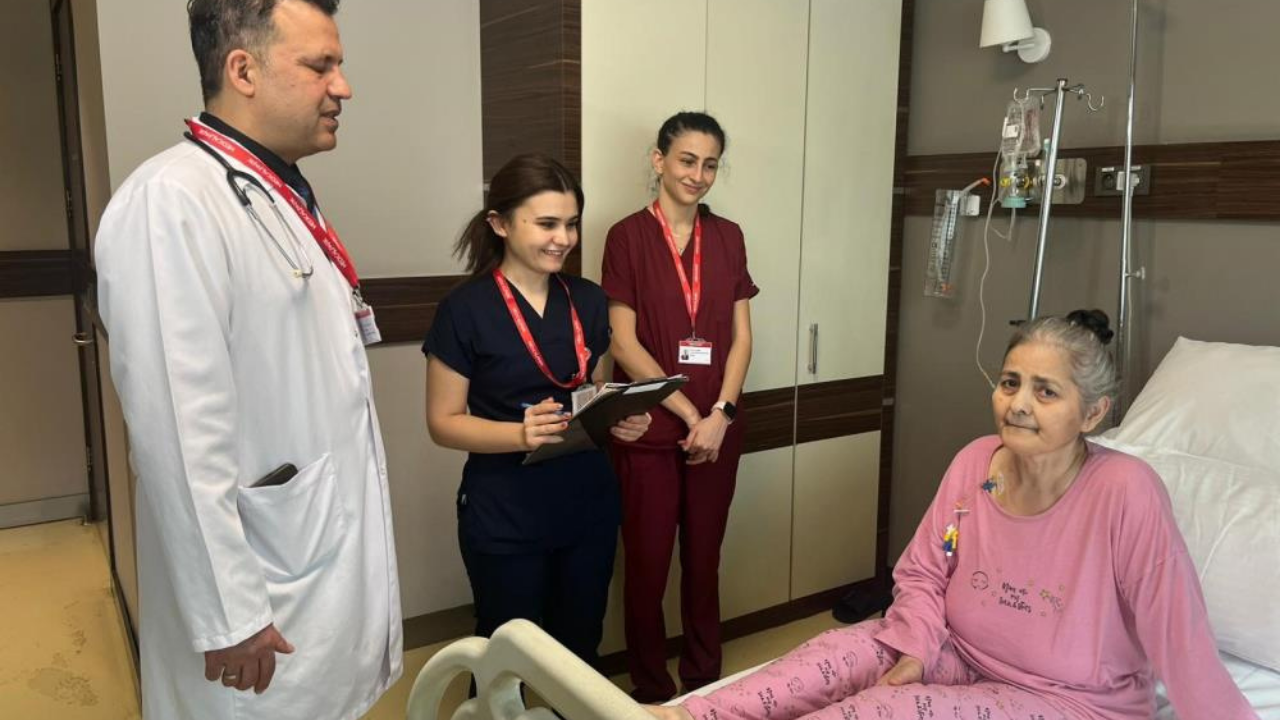 akciğerini kaybeden hasta karın dokusu nakliyle sağlığına kavuştu-1