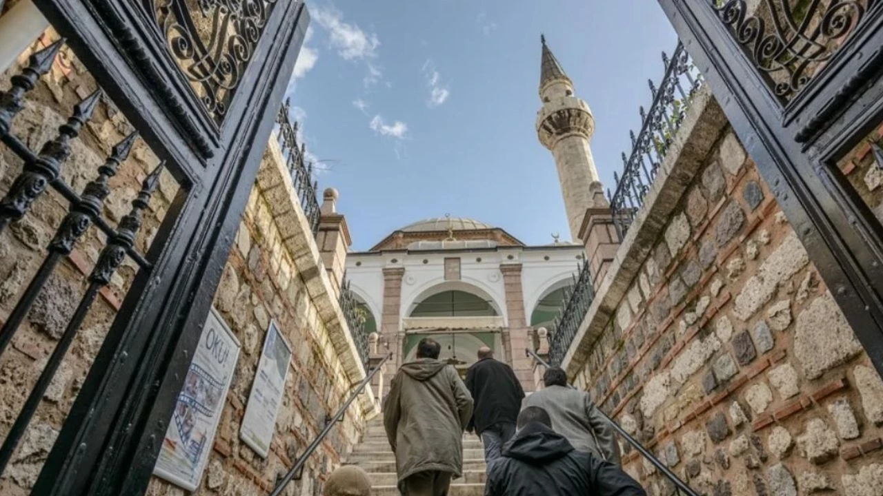 Hacı Hüseyin Medresesi-1