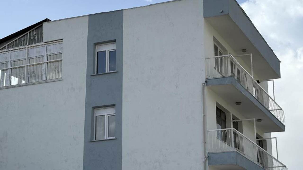 çatı bina fırtına