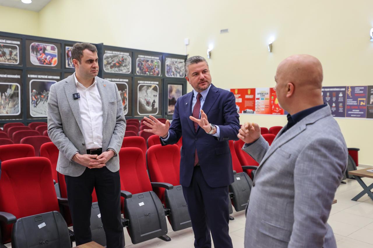 Başkan Duman Ve Başkan Güç Sahada 01