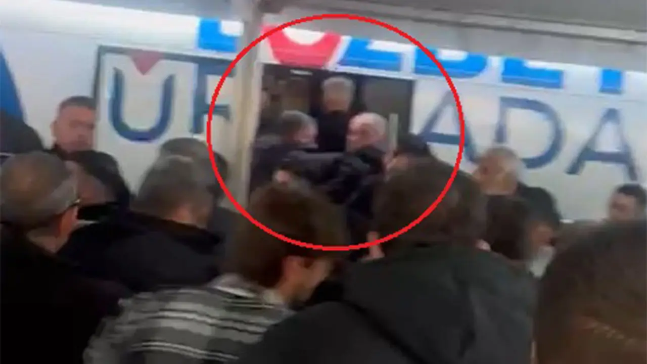 Bursa Buyuksehir Belediye Baskani Mustafa Bozbey E Saldiri Girisimi Xlarge