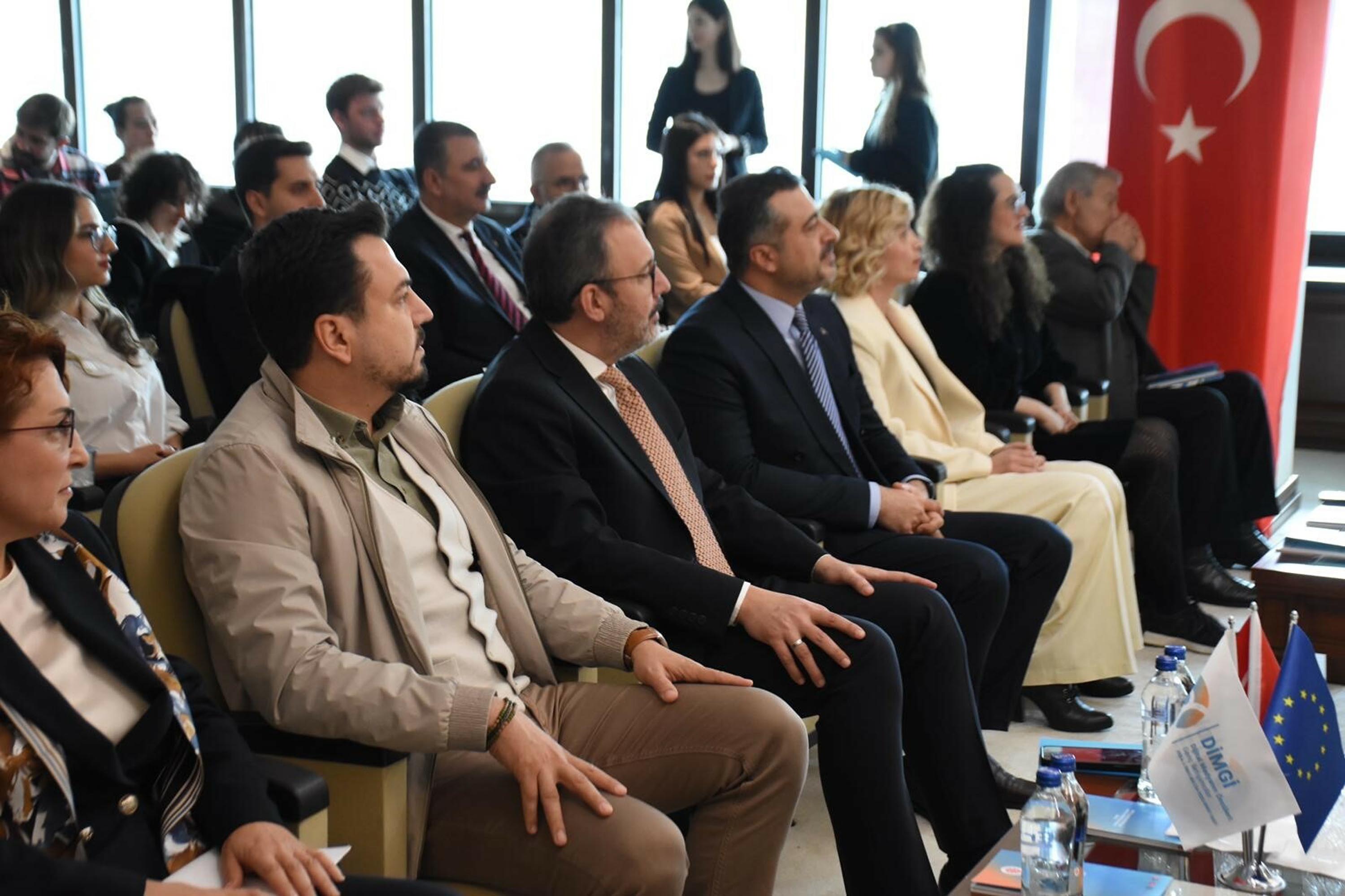 D I M G I T U R K I Y E D E B E N Z E R I Y A P I L M A M I S B I 1124521 333663