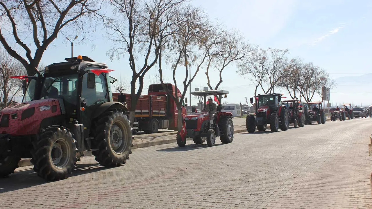 CHP’li Solakoğlu ve Güç’ten Ödemiş’te Üretici Buluşması