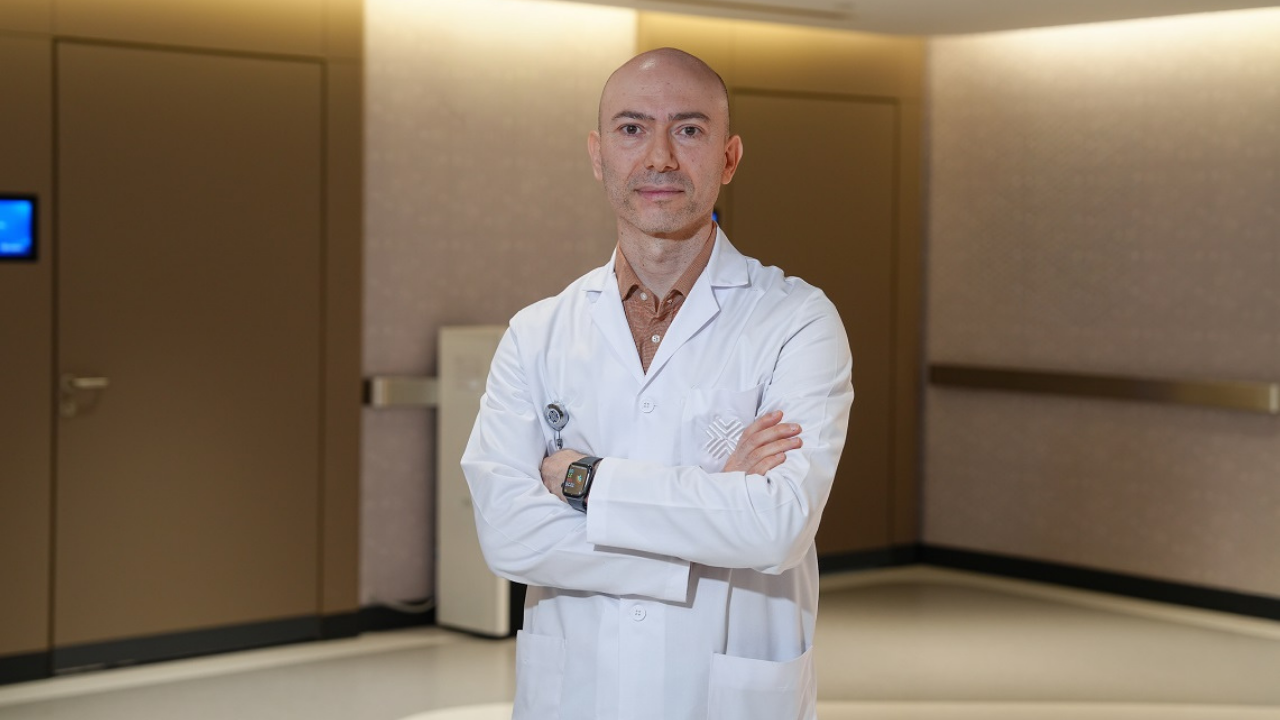 Üroloji Uzmanı Doç. Dr. Cevper Ersöz