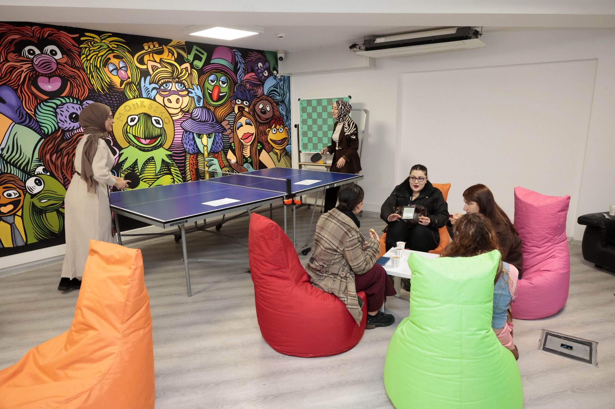 Gencligin Kalbi Bu Merkezde Atiyor 2