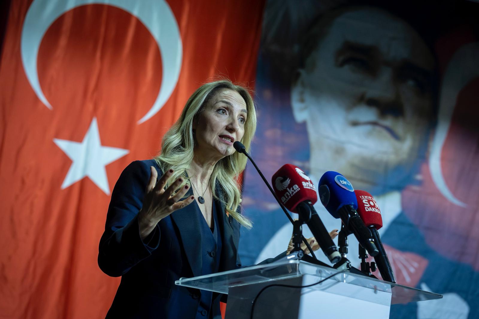 Romanların Sesi Konak’tan Yükseldi (9)