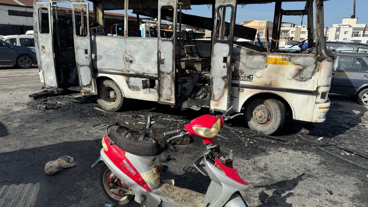 Hurda otobüsteki yangın kamerada: Abdullah öldü; 3 gözaltı-1