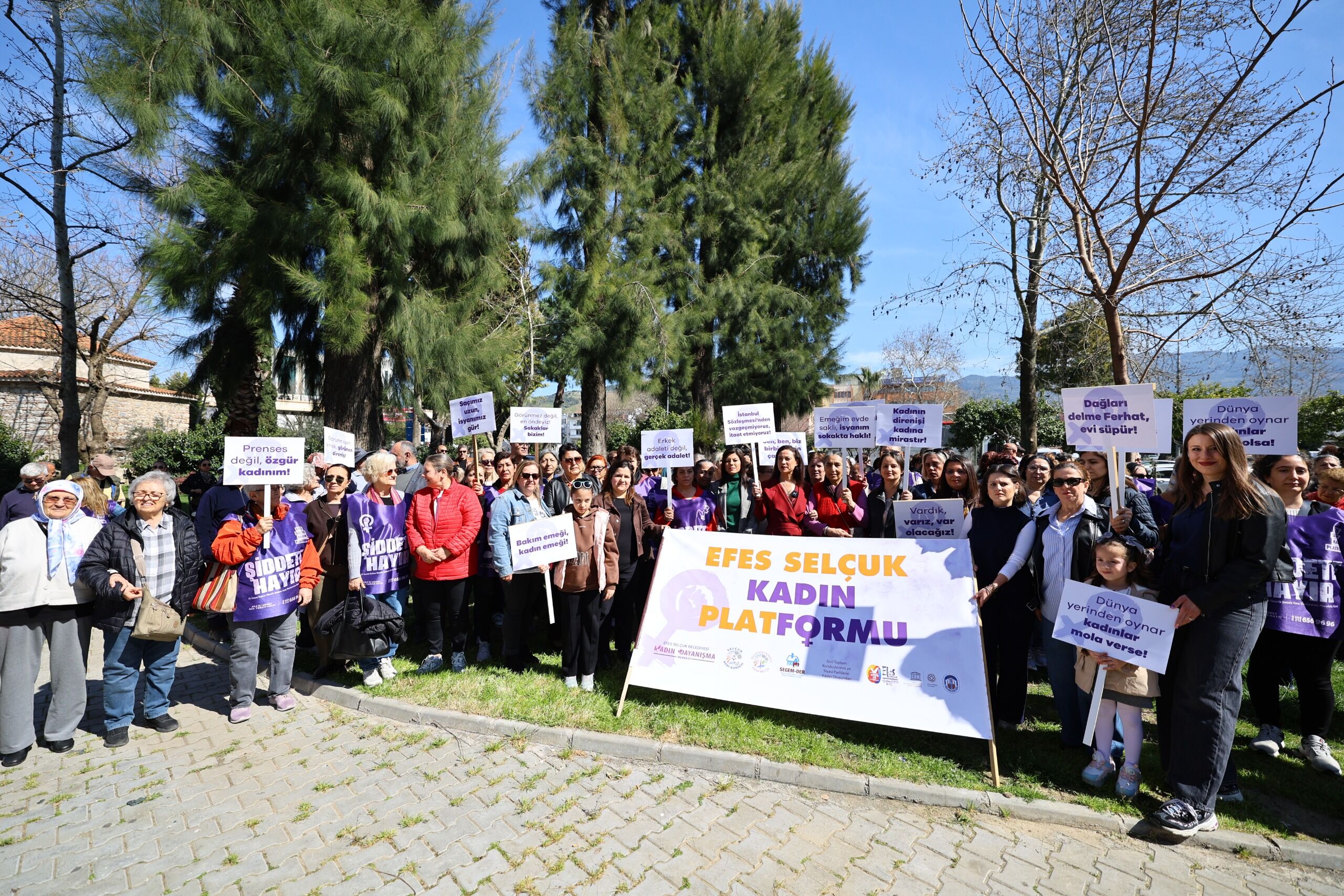 8 Mart Efes Selçuk (2)