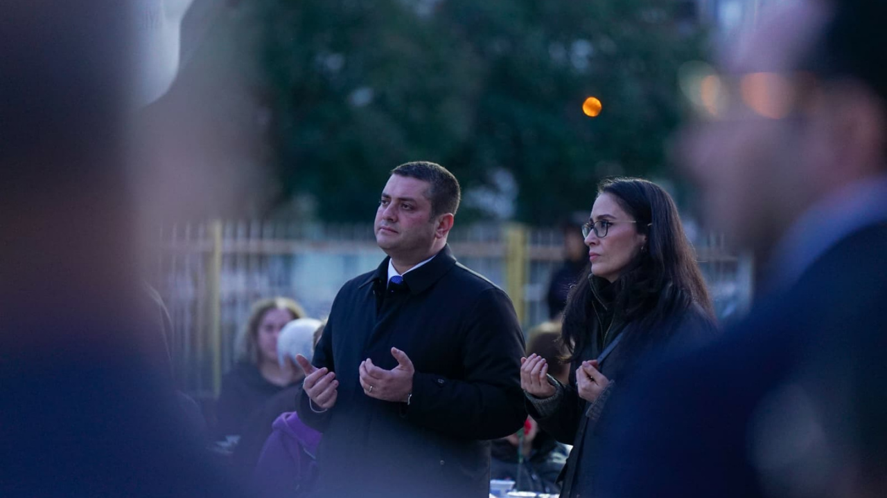 Torbalı'da 3 bin kişi aynı sofrada oruç açtı-1