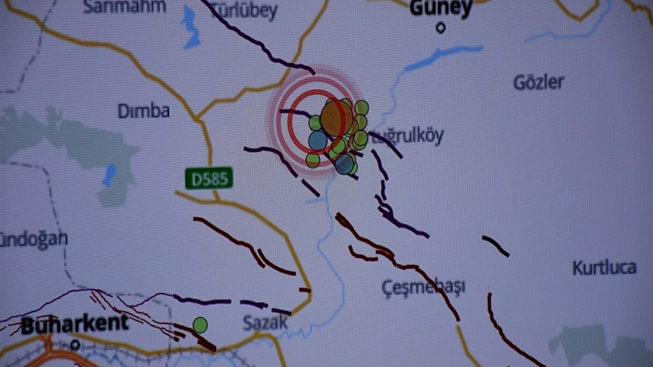 Buldan 5.1’le sallandı: Sözbilir’den 6,5 büyüklüğünde uyarı-1