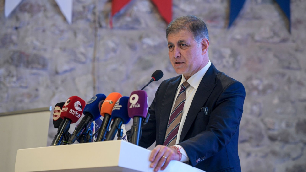 “İzmir’den İlham Veren 8 Mart Zirvesi: Cesaretin Adı Kadın”-1