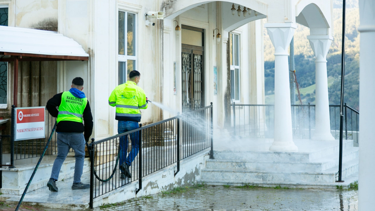 Narlıdere’de bayram öncesi kapsamlı temizlik