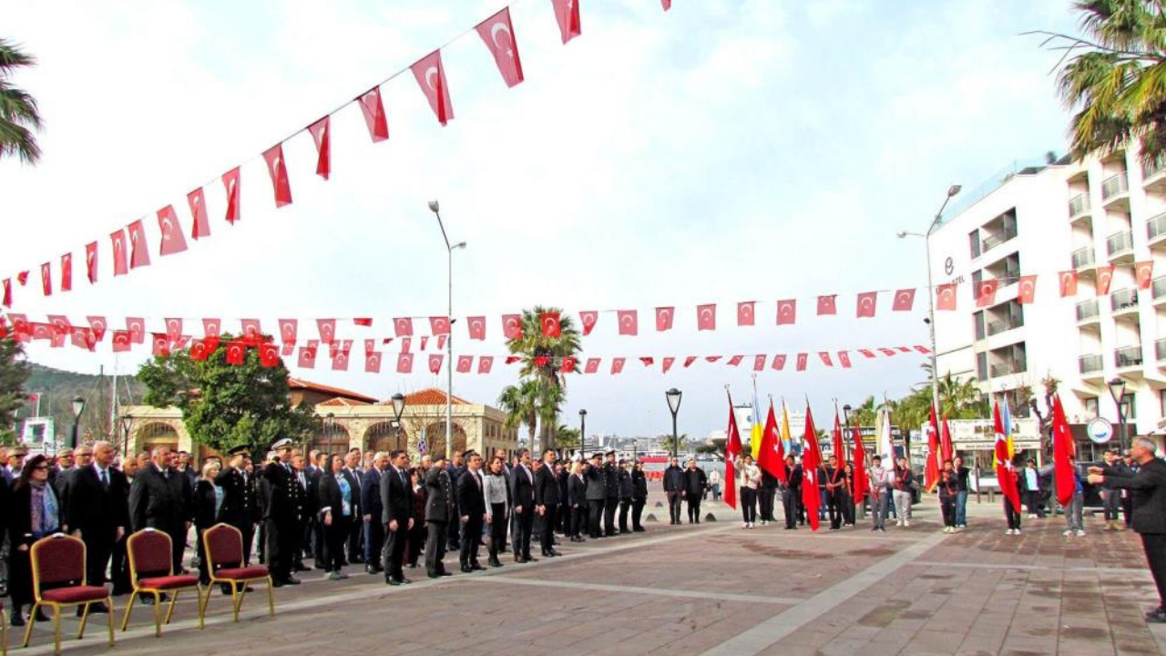 Çeşme’de Çanakkale Zaferi’nin 111. yılı törenlerle anıldı-1