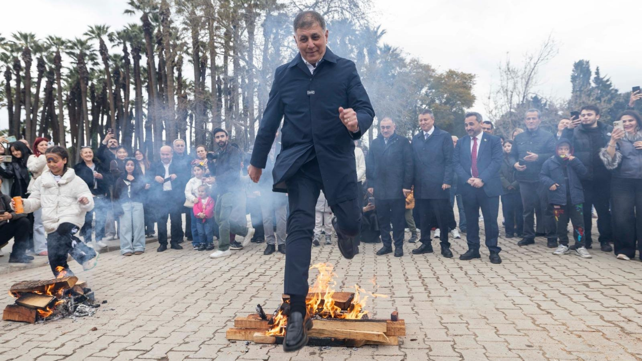 İzmir’de Bahar Bayramı coşkusu: Başkan Cemil Tugay’dan barış ve kardeşlik mesajı-2