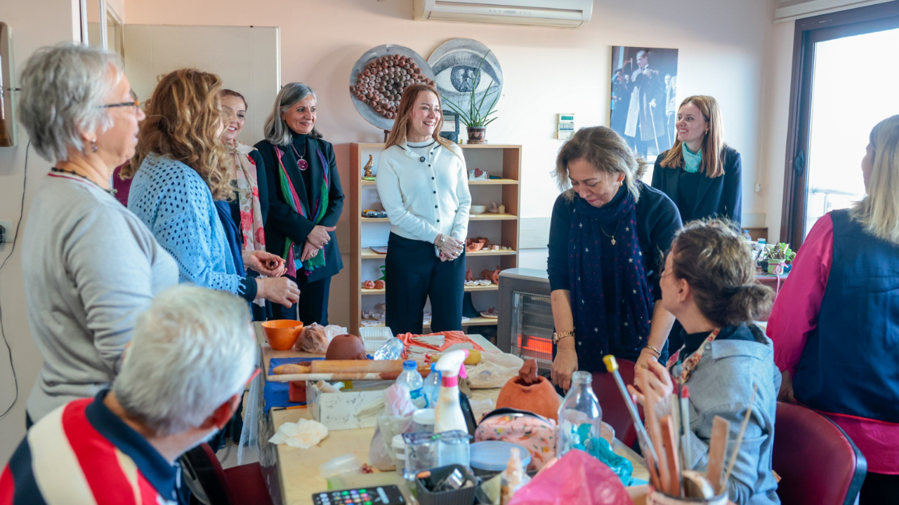 Konak Belediyesi'nden Yaşlılara Saygı Haftası'nda anlamlı buluşma-1