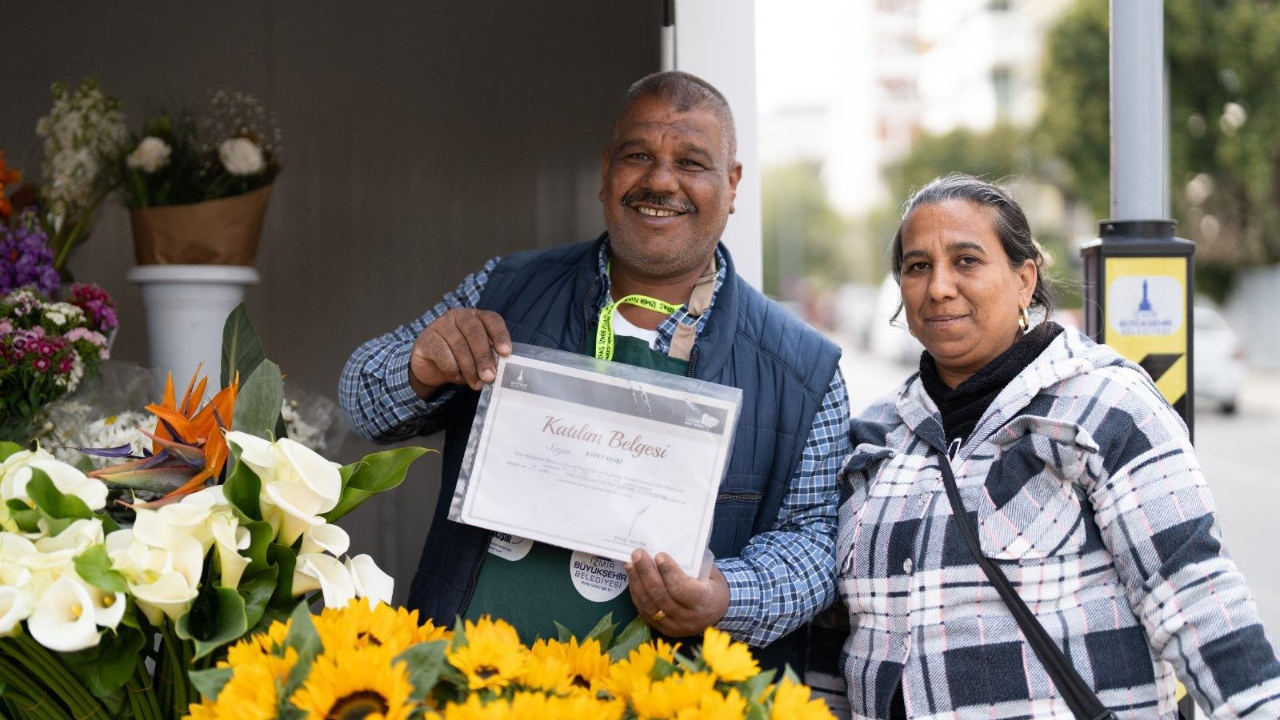 Meslek Fabrikası hayatları değiştirdi: Seyyar satıcılar kayıtlı iş sahibi oldu