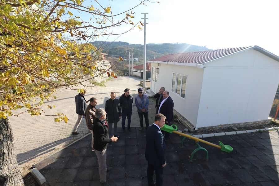 Başkan Çiçek Hasar Inceleme