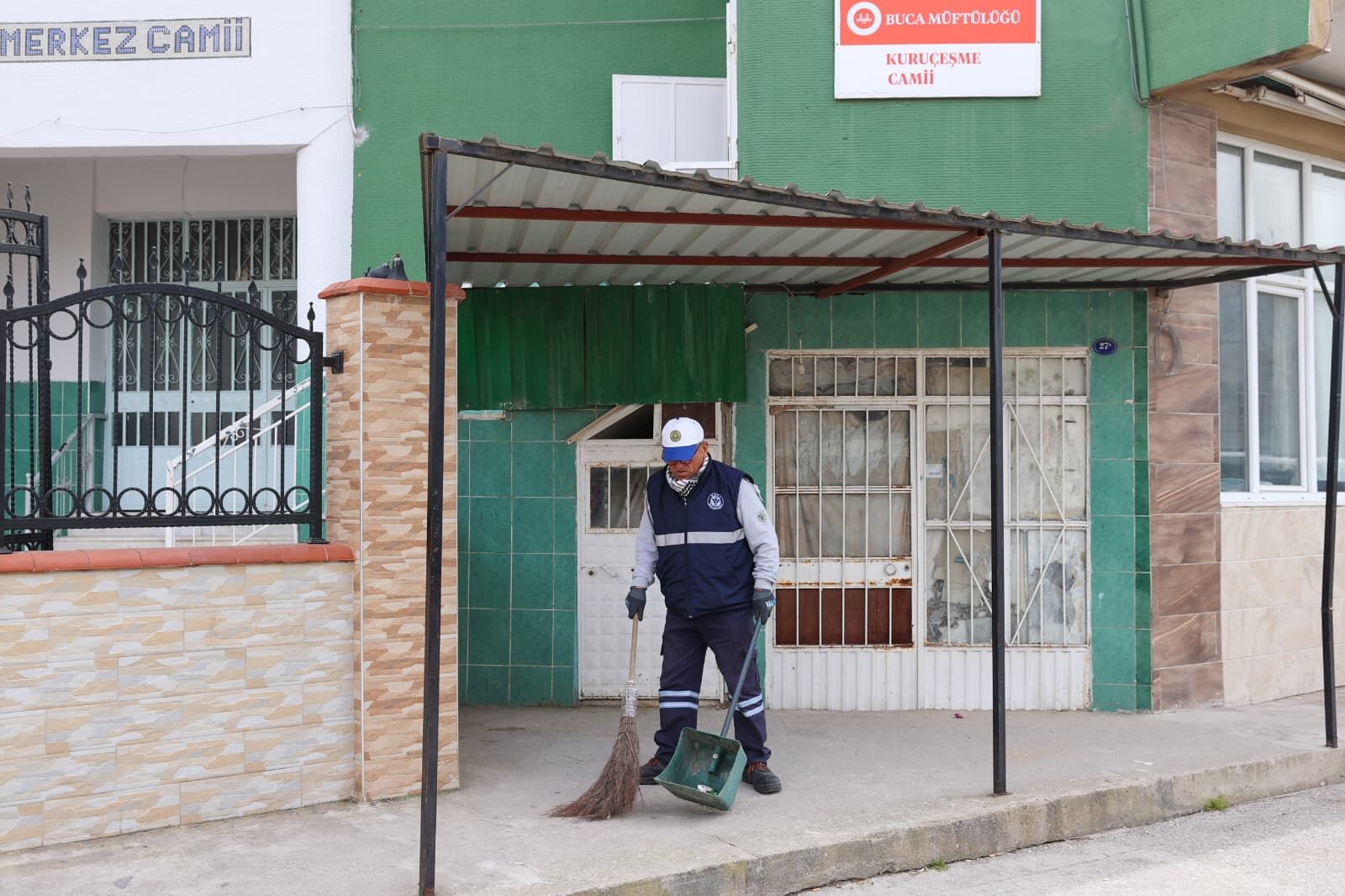 Buca Cami Cemevi Temizlik (6)