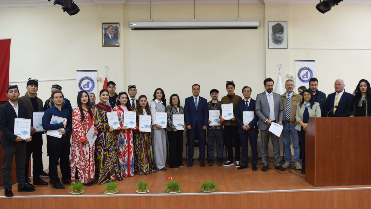 Ege Üniversitesinde Türk Dünyası Nevruz Şöleni Coşkusu Yaşandı 1