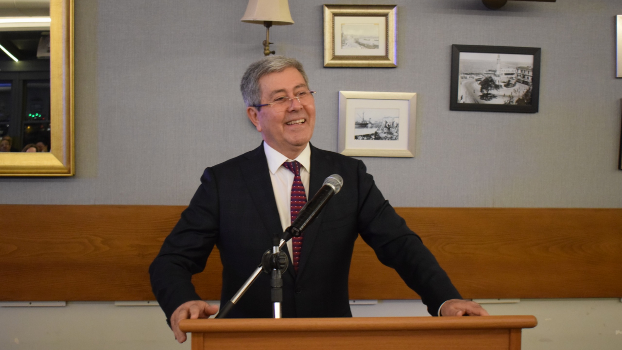 Izmir Cumhuriyet Başsavcısı Emekli Oldu