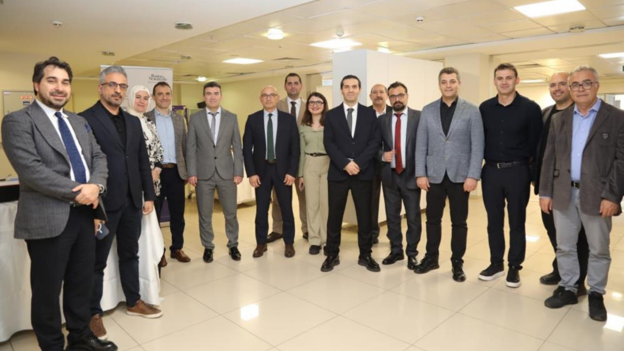 İzmir’de Bilimsel Buluşma Ağrı Tedavisinde Yeni Teknikler Masaya Yatırıldı1