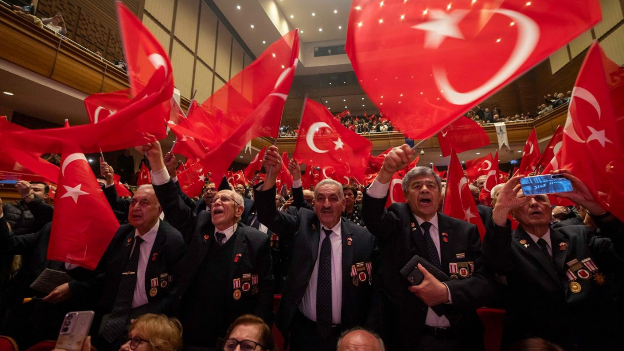 “Uyan Memet” Çanakkale Ruhunu Sahneye Taşıdı2