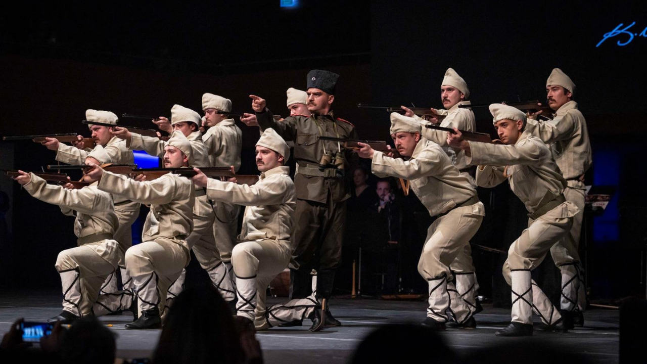 “Uyan Memet” Çanakkale Ruhunu Sahneye Taşıdı4