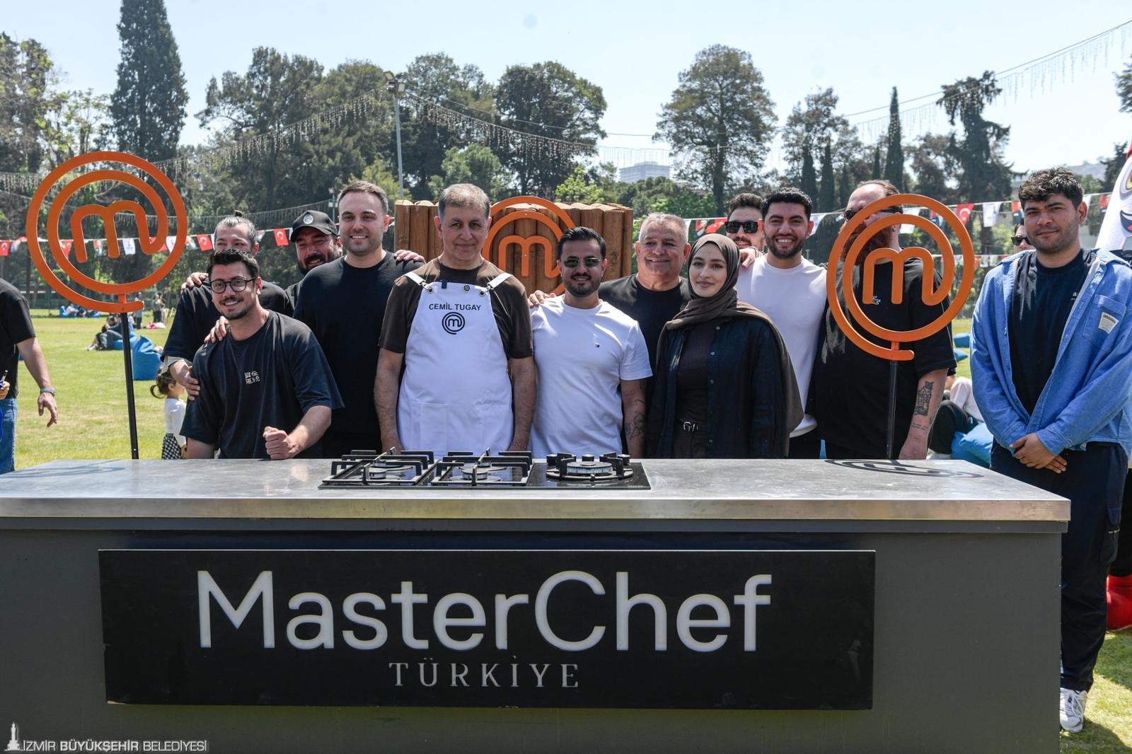 MasterChef şefleri İzmir’de: Başkan Tugay ocak başına geçti, lezzetler kapışıldı!