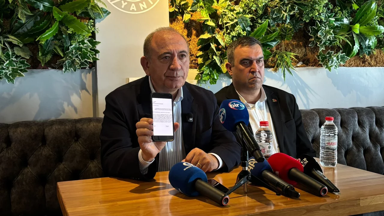 Gürsel Tekin’den İzmir’den kritik çağrı: CHP’de diyalog şart