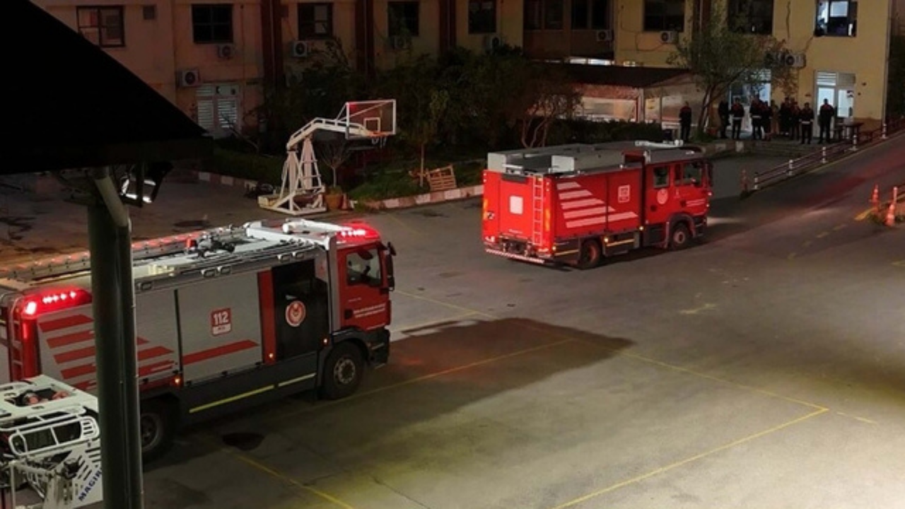 Maçı bırakıp göreve koştular: İtfaiyeden örnek davranış-2