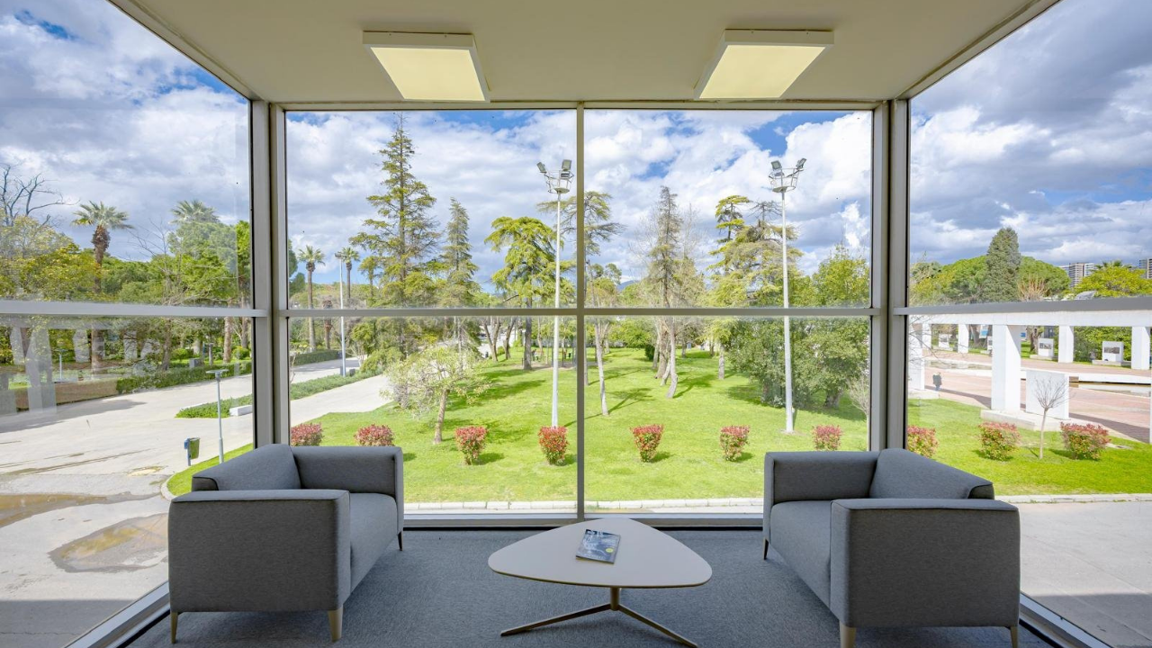 Hasan Ali Yücel Kütüphanesi hizmete girdi-2