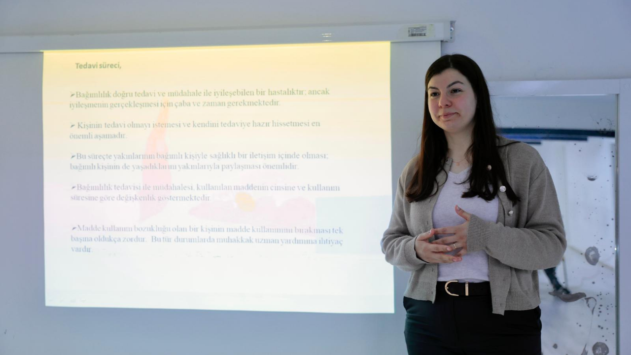 Konak Belediyesi’nden Bağımlılıkla Mücadele Eğitimi-1