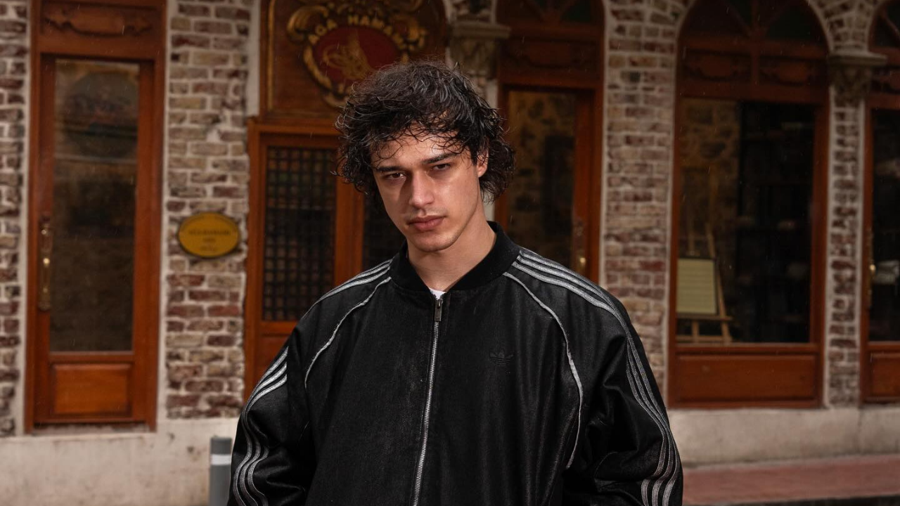 “Palas Pandıras” dizisinde sürpriz buluşma: Birkan Sokullu ve Kaan Mirac Sezen aynı projede-1