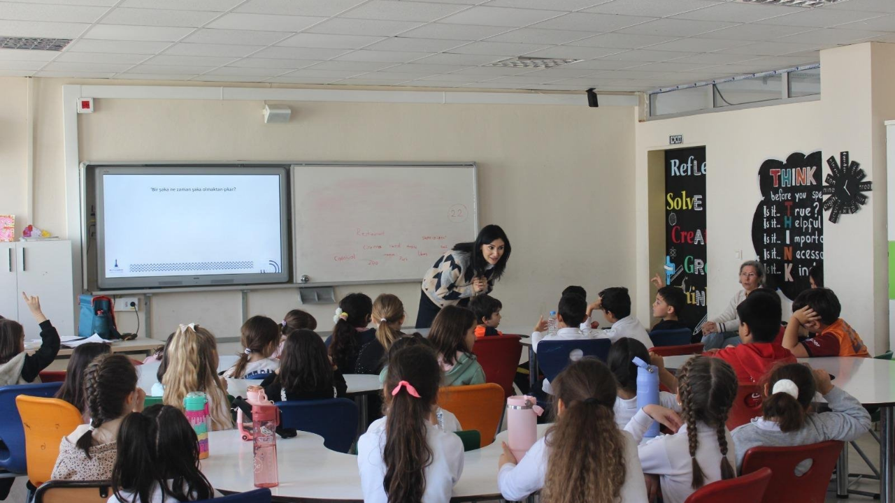 Akran zorbalığına karşı eğitim seferberliği: İzmir’de “akran nezaketi” dönemi