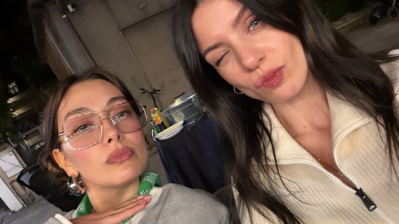 Savaşmayın, sevişin. Biz sevişmeye başladık-1