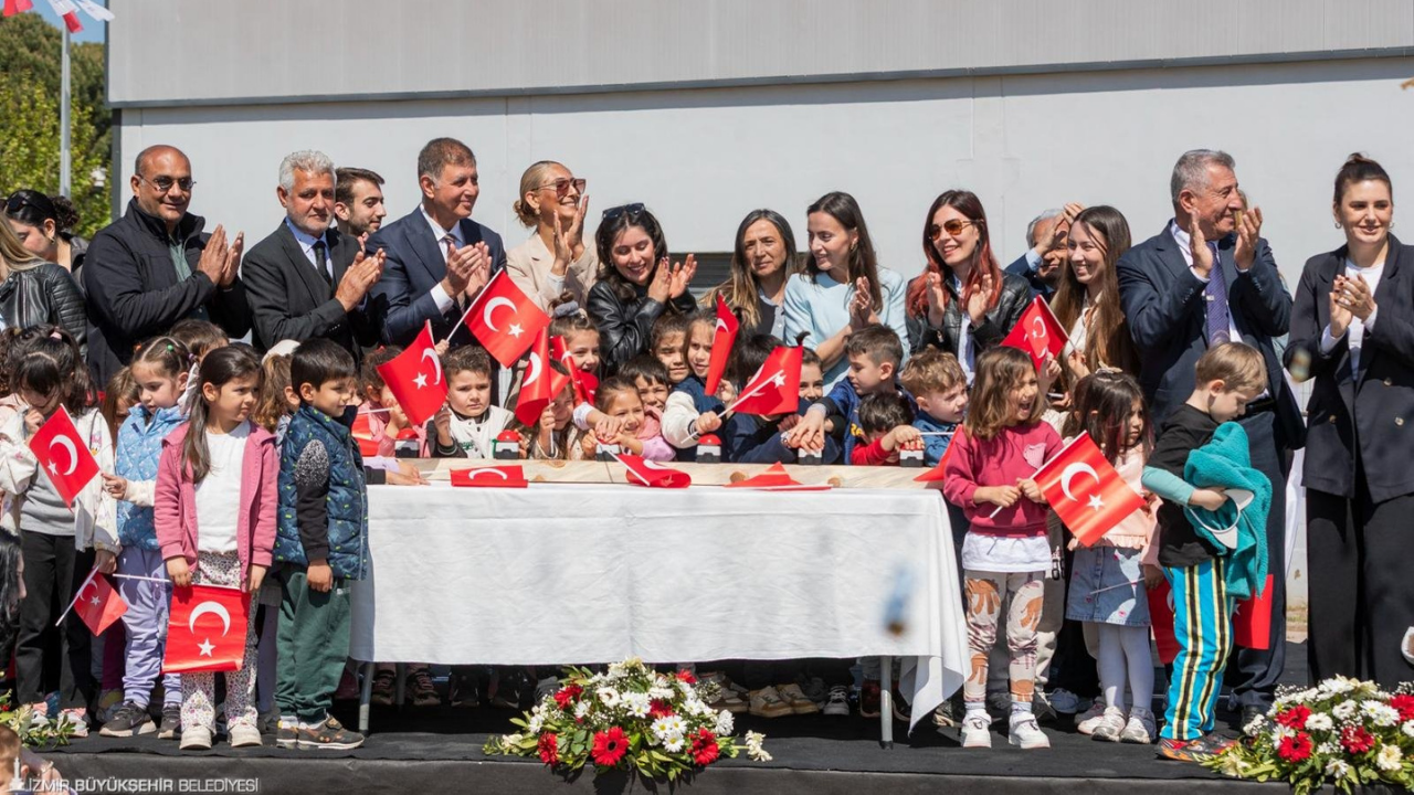 Başkan Tugay Her Zaman Güzelbahçe Halkının Yanında Olacağım