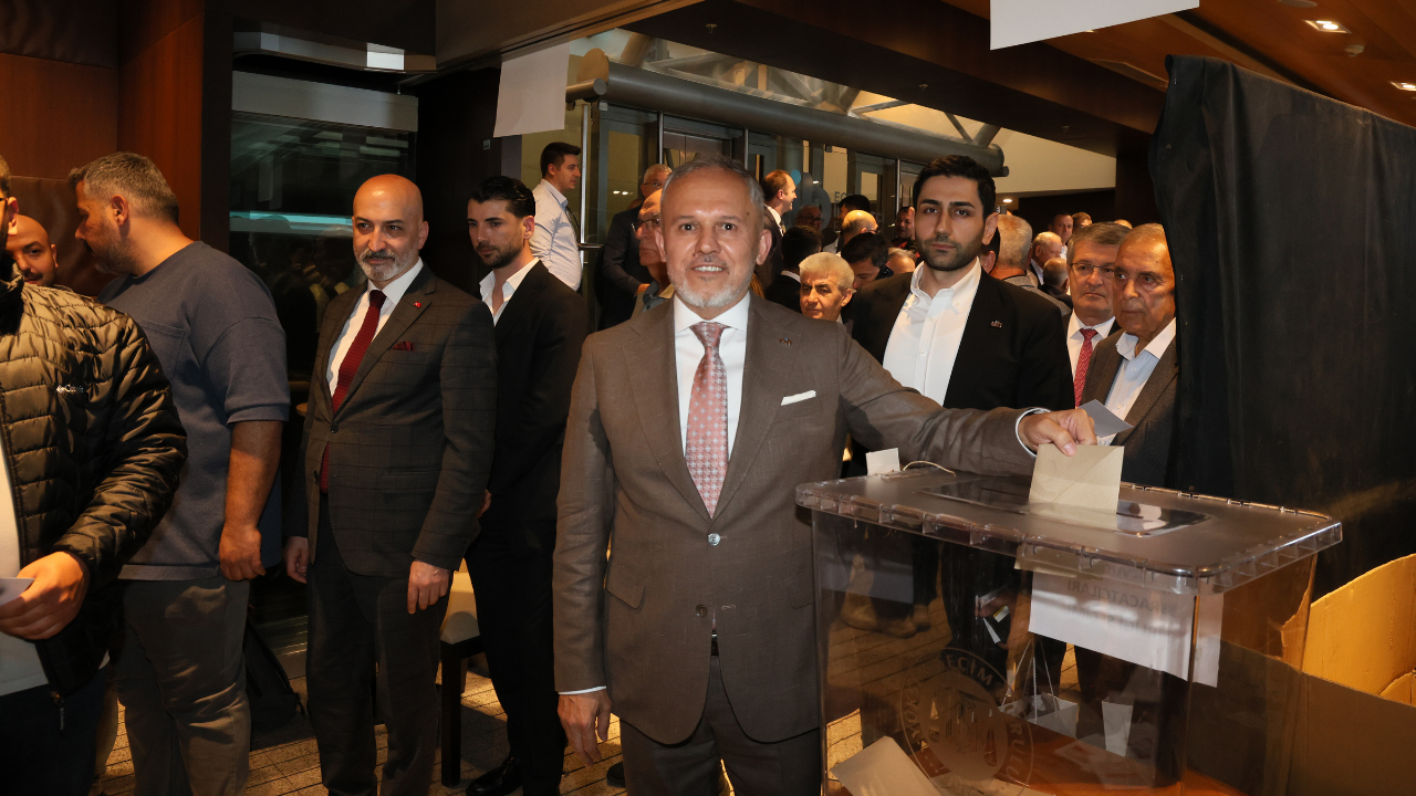 Ege Yaş Meyve Sebze İhracatçıları Birliği'nin Yeni Başkanı Cengiz Balık Oldu