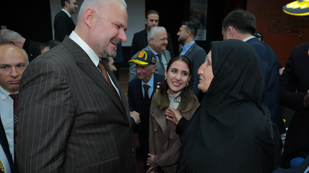 Menemen’de yaşlılara yönelik yeni dönem: Huzur Eli projesi tanıtıldı-2