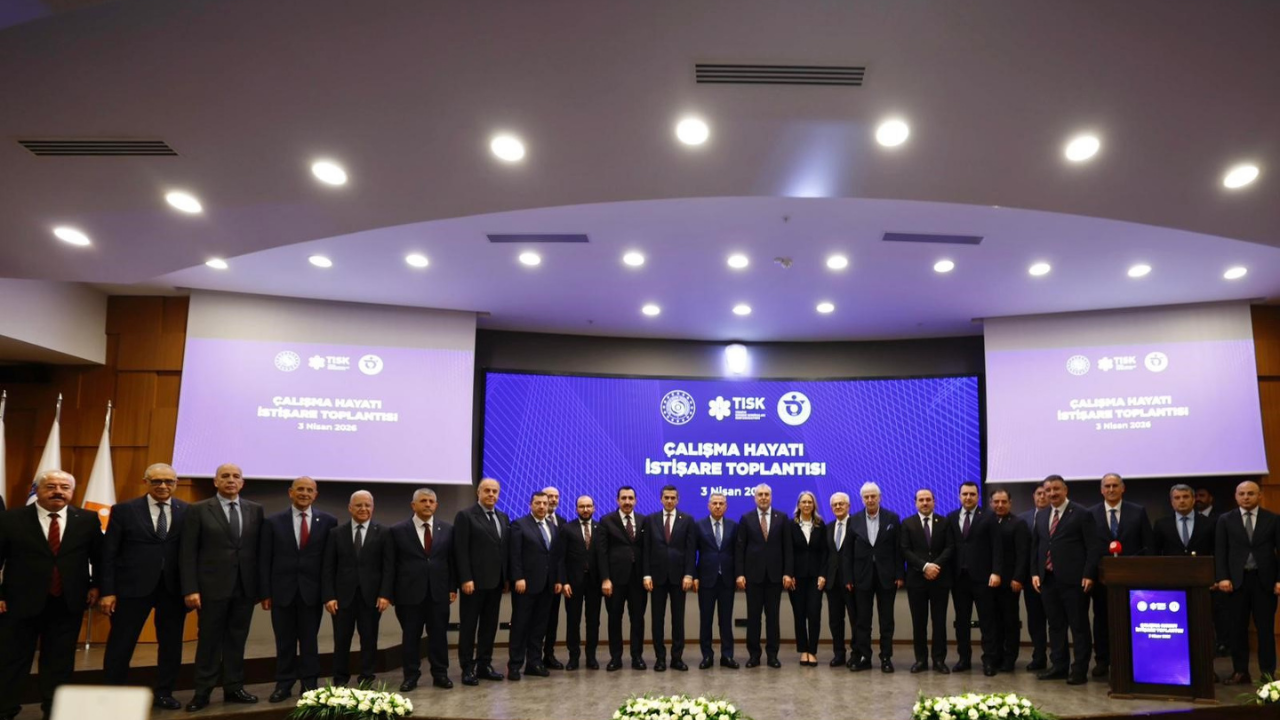 İzmir’de Çalışma Hayatı İstişare Toplantısı: Kamu ve iş dünyası bir araya geldi-2