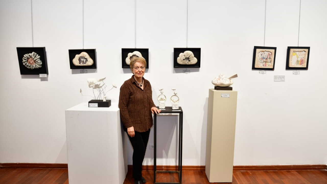 İzmir’de Umuda Yolculuk sergisi açıldı: Başkan Öküzcüoğlu ablasına ve çocuklara destek verdi