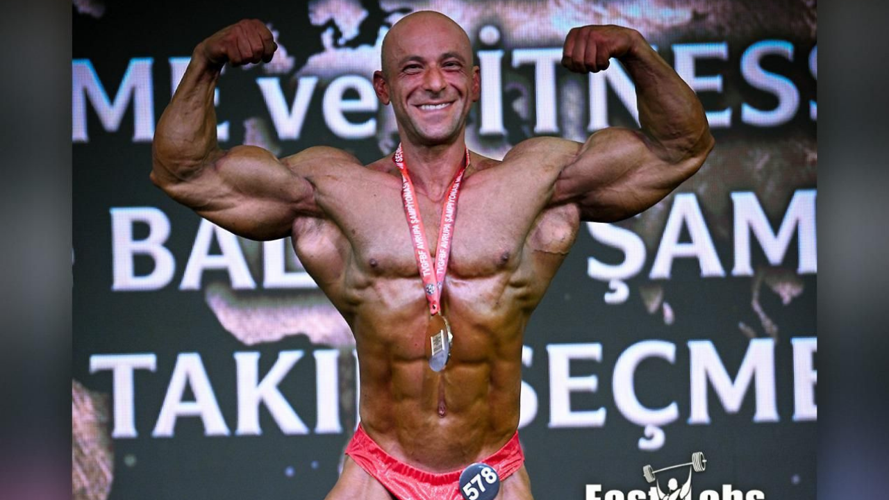 Dikili Belediyesi Zabıta personeli Yılmaz Acar Şampiyonlar Şampiyonu oldu-1